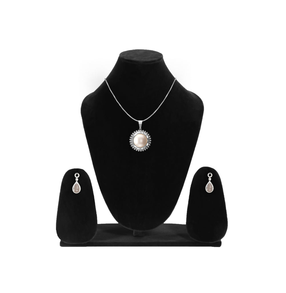 Buy Aradhya Collection Golden Black Necklace And Earrings Set For Women | Black| at Amazon.in